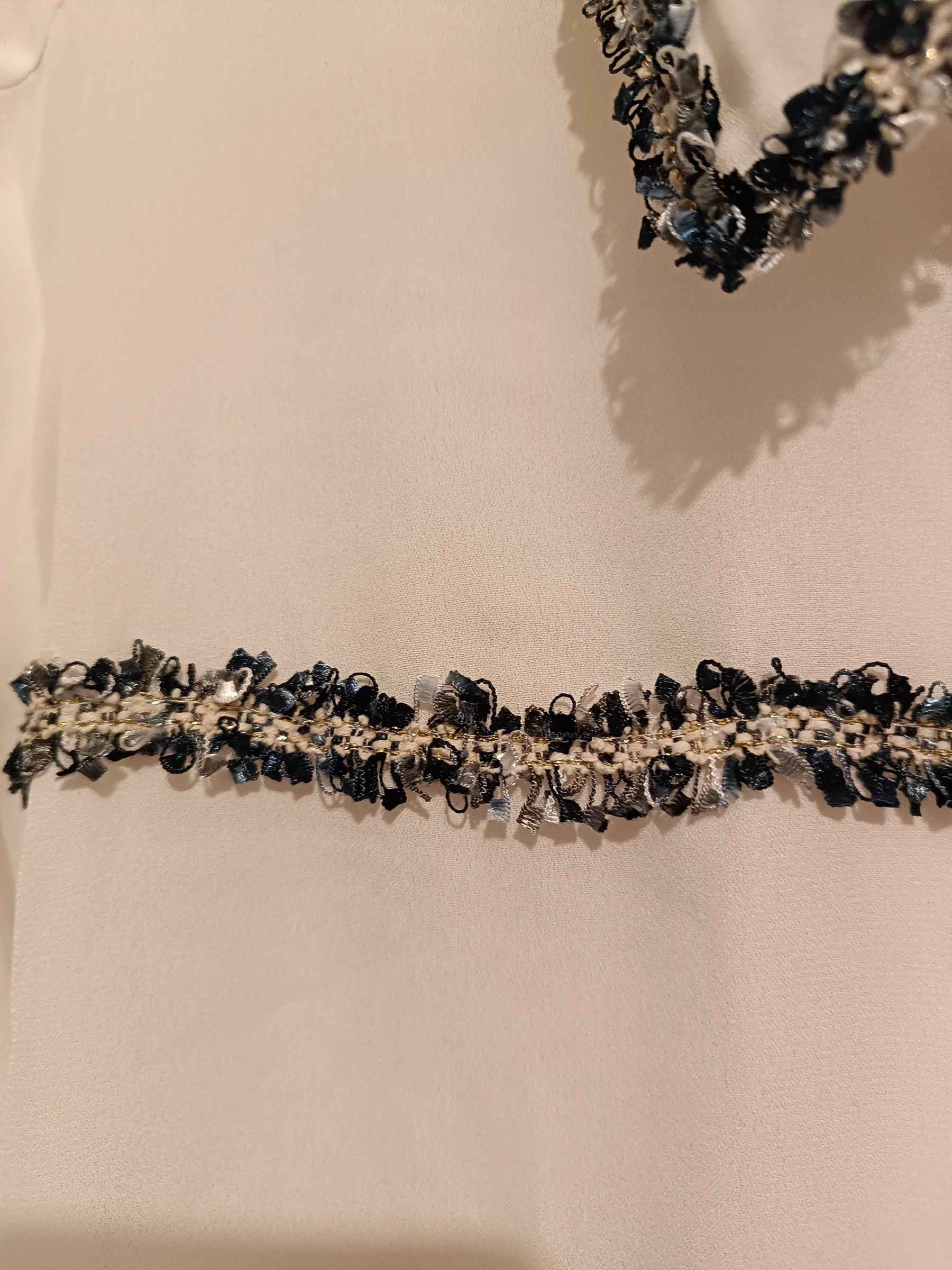 Zara navy blue ruffled sheer white blouse – photo 3